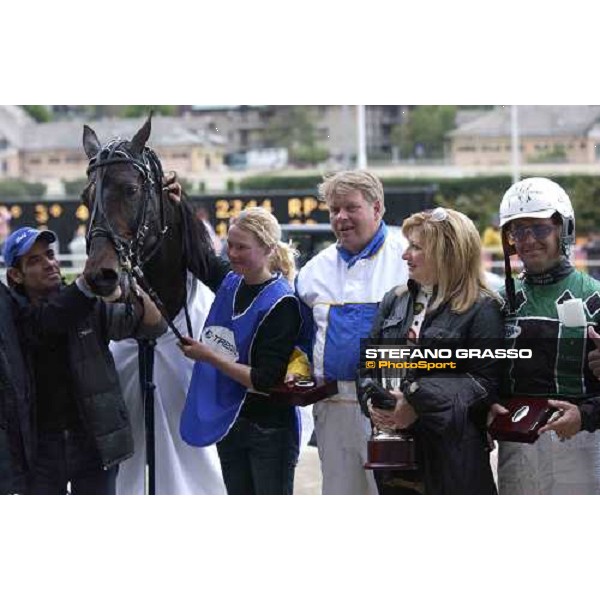 prize giving of the Gran Premio d\' Europa the connection of Ech˜ dei Veltri Milan San Siro 25th april 2005 ph. Stefano Grasso