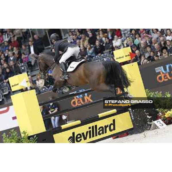 Marcus Ehning and Copin Van De Broy Top 10 Rolex IJRC Geneve,7th dec.2012 ph.IJRC/StefanoGrasso