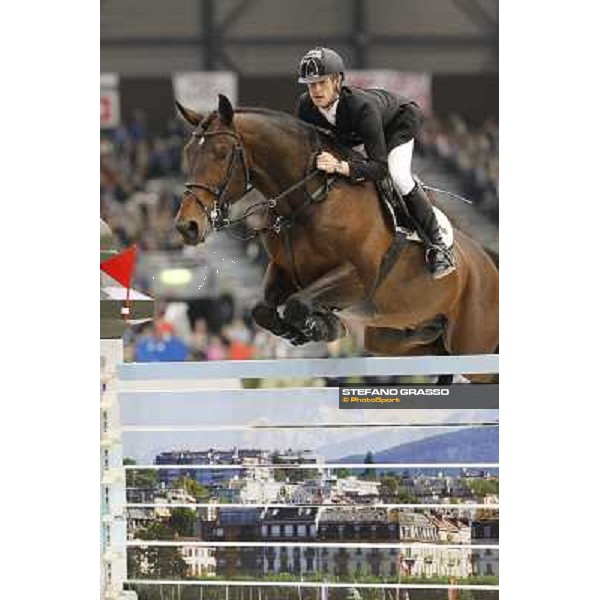 Marcus Ehning and Copin Van De Broy Top 10 Rolex IJRC Geneve,7th dec.2012 ph.IJRC/StefanoGrasso