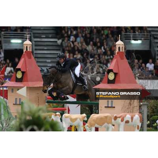 Paul Estermann on Castlefield Eclipse Grand Prix Rolex Rolex Fei World Cup Geneve,9th dec.2012 ph.IJRC/StefanoGrasso