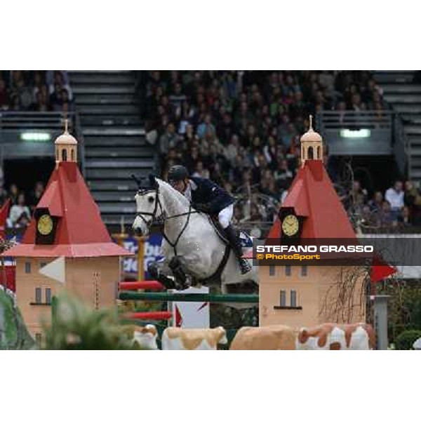 Werner Muff on Landthago Grand Prix Rolex Rolex Fei World Cup Geneve,9th dec.2012 ph.IJRC/StefanoGrasso