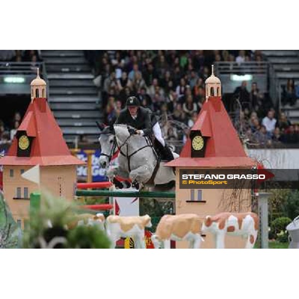 Kevin Staut on Silvana HDC Grand Prix Rolex Rolex Fei World Cup Geneve,9th dec.2012 ph.IJRC/StefanoGrasso