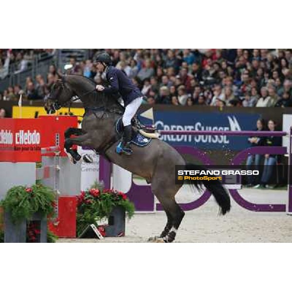 Denis Lynch on Abbervail Van Het Dingeshof Grand Prix Rolex Rolex Fei World Cup Geneve,9th dec.2012 ph.IJRC/StefanoGrasso