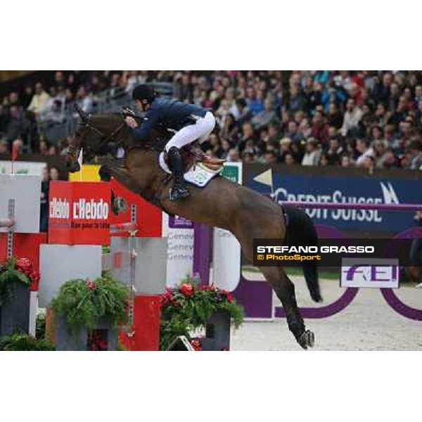 Harrie Smolders on Exquis Walnut de Muze Grand Prix Rolex Rolex Fei World Cup Geneve,9th dec.2012 ph.IJRC/StefanoGrasso