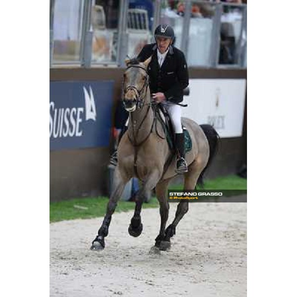 Roger Yves Bost on Castle Forbes Myrtille Paulois Grand Prix Rolex Rolex Fei World Cup Geneve,9th dec.2012 ph.IJRC/StefanoGrasso