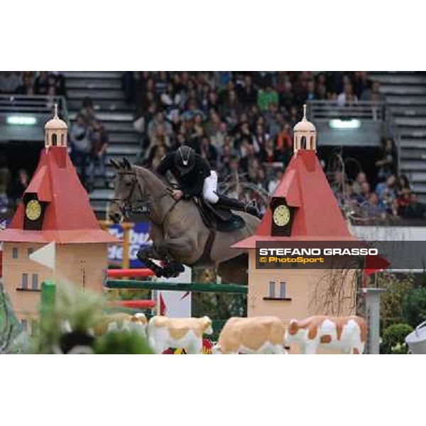 Roger Yves Bost on Castle Forbes Myrtille Paulois Grand Prix Rolex Rolex Fei World Cup Geneve,9th dec.2012 ph.IJRC/StefanoGrasso