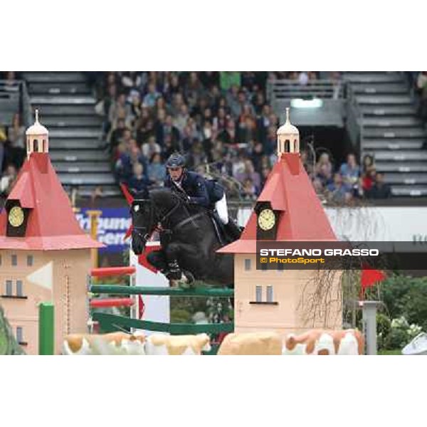 Ben Maher on Tripple III Grand Prix Rolex Rolex Fei World Cup Geneve,9th dec.2012 ph.IJRC/StefanoGrasso