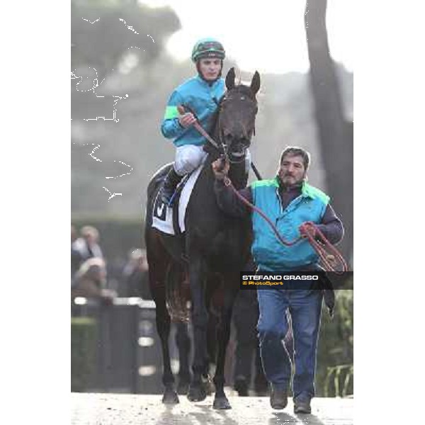 Andrea Atzeni on Dogma Noir enters the track before winning the Premio Unire Rome - Capannelle racecourse,23rd dec.2012 ph.Stefano Grasso