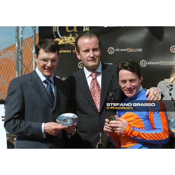 NEWMARKET, 30 Avril 2005. The 2000 Guinéas Stakes. NEWMARKET, 30 Avril 2005. The 2000 Guinéas Stakes. \'FOOTSTEPINTHESTAND\' Jockey: Kieren Fallon Entraineur: Aidan O\'Brien Propriétaire: Mickael Tabor et Mme John Magnier. Kieren F