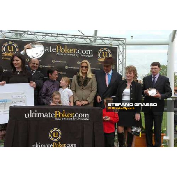 NEWMARKET, 1er Mai 2005. The 1000 Guinées Stakes. \'VIRGINIA WATERS\' Propriétaires: Mrs John Magnier \' Mr Mickael Tabor Entraineur: Aidan O\'Brien Jockey: Kieren Fallon