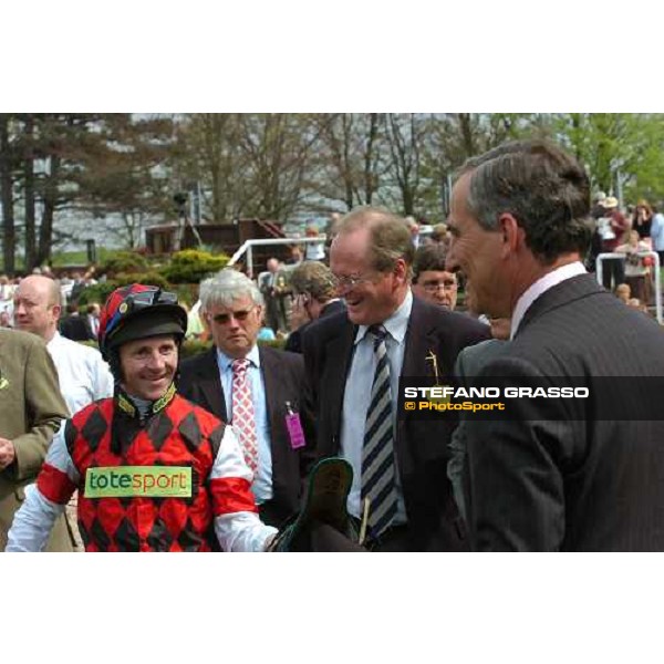 NEWMARKET, 1er Mai 2005. TheJockey Club Stakes \'ALKAASED\' Propriétaires: Michael Charlton Entraineur: Luca Cumani Jockey: Jimmy Fortune