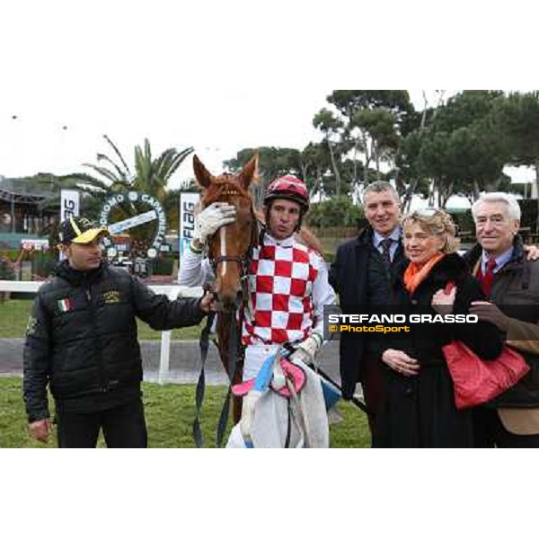 Raffaele Romano, Paolo Favero,Serica and his owners winners of the Premio Criterium D\'Inverno Rome, Capannelle racecourse, 12th january 2013 ph.Stefano Grasso