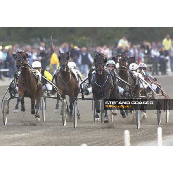 straight of 56¡ Gran Premio Lotteria with Stig Johansson leader with Digger Crown Napoli, 8th may 2005 ph. Stefano Grasso