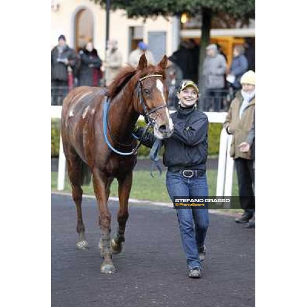 Cross Fade parades with his groom after winning the 65° Gran Corsa di Siepi di Roma Rome, Capannelle racecourse, 19th january 2013 ph.Stefano Grasso