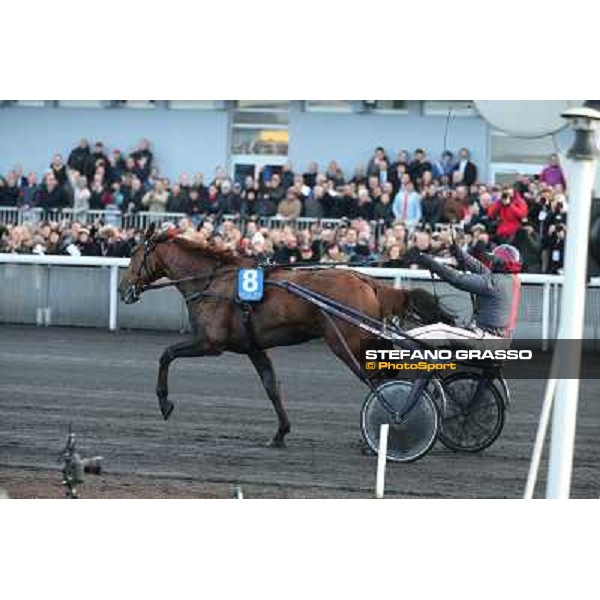 Jean Philippe Dubois and Royal Dream win the Grand Prix d\'Amerique Paris - Vincennes racecourse,27th january 2013 ph.Stefano Grasso