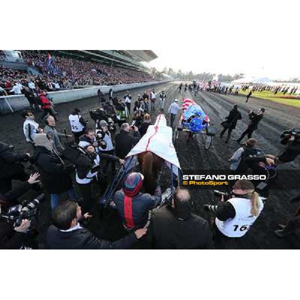 Jean Philippe Dubois ,Royal Dream and their winning connection parade after the triumph in the Grand Prix d\'Amerique Paris - Vincennes racecourse,27th january 2013 ph.Stefano Grasso