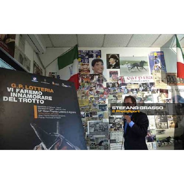 Salvio Cervone in his studio at Agnano racetrack Napoli, 8th may 2005 ph. Stefano Grasso