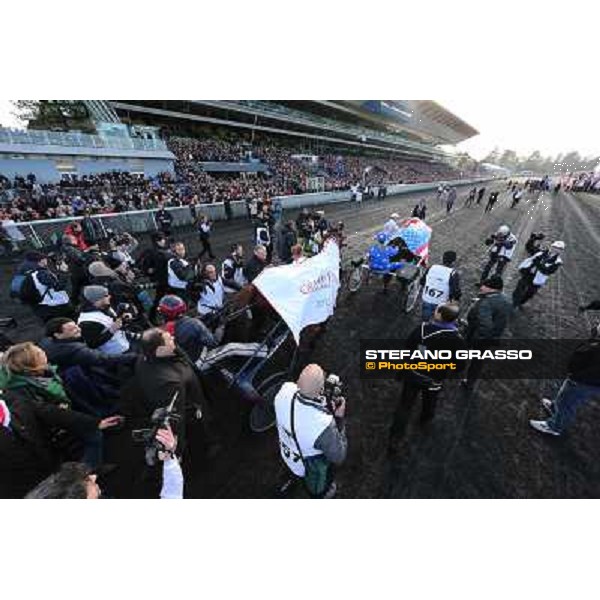 Jean Philip Dubois and Royal Dream parade after winning the 92° Grand Prix d\'Amerique Paris - Vincennes racecourse,27th january 2013 ph.Stefano Grasso