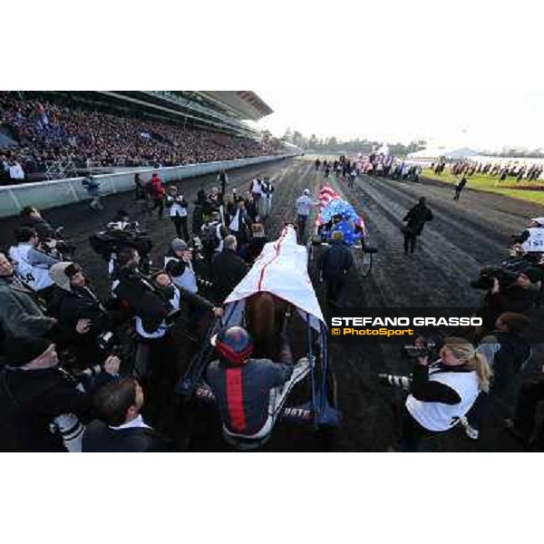 Jean Philip Dubois and Royal Dream parade after winning the 92° Grand Prix d\'Amerique Paris - Vincennes racecourse,27th january 2013 ph.Stefano Grasso
