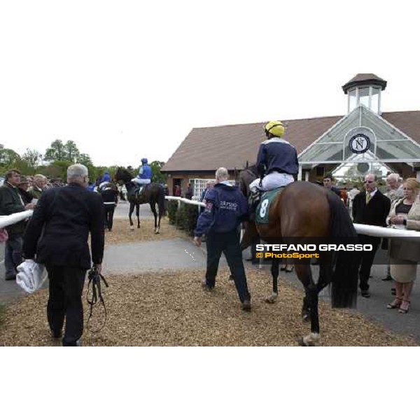 Johnny Murtagh on Le Vie dei Colori goes to the track for the Juddmonte Lockinge Stakes Newbury 14th may 2005 ph. Stefano Grasso