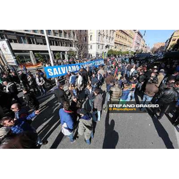 Manifestazione delle Categorie Ippiche davanti al Ministero dell\'Economia e delle Finanze Roma, 1 febbraio 2013 ph.Stefano Grasso