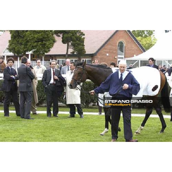 Le Vie dei Colori connection after the race - the Juddmonte Lockinge Stakes Newbury 14th may 2005 ph. Stefano Grasso