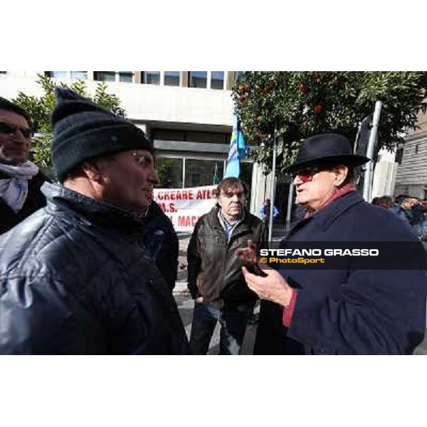 Manifestazione delle Categorie Ippiche davanti al Ministero dell\'Economia e delle Finanze Roma, 1 febbraio 2013 ph.Stefano Grasso