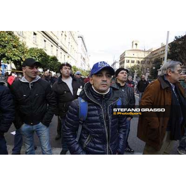 Manifestazione delle Categorie Ippiche davanti al Ministero dell\'Economia e delle Finanze Roma, 1 febbraio 2013 ph.Stefano Grasso