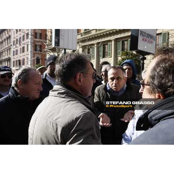 Manifestazione delle Categorie Ippiche davanti al Ministero dell\'Economia e delle Finanze Roma, 1 febbraio 2013 ph.Stefano Grasso