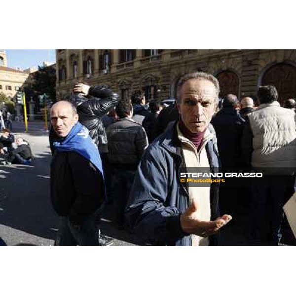 Manifestazione delle Categorie Ippiche davanti al Ministero dell\'Economia e delle Finanze Roma, 1 febbraio 2013 ph.Stefano Grasso