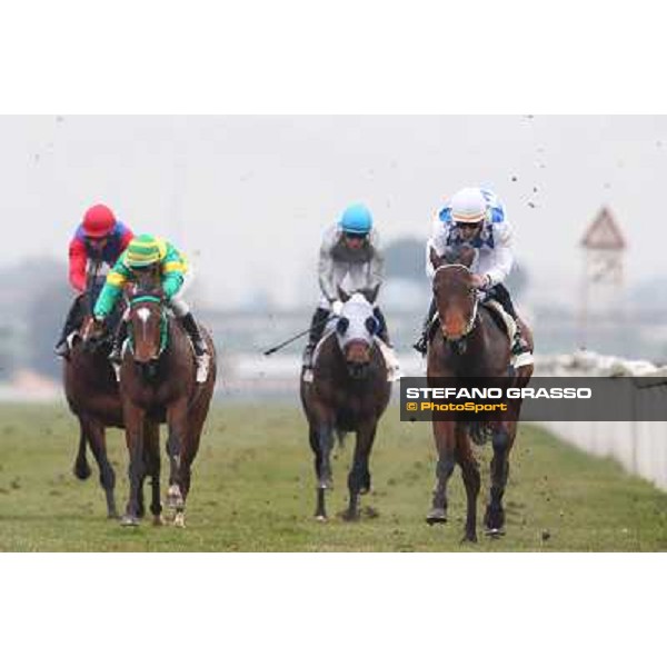 Noble Hacky and Fabio Branca win the Premio Matahawk Rome, Capannelle racecourse, 1st march 2012 ph.Stefano Grasso