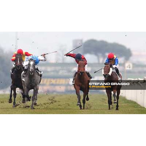 Andrea Mezzatesta with Cloud (2nd from left) wins the Premio Youth beating Tyranitar (2nd from right) Rome, Capannelle racecourse, 1st march 2012 ph.Stefano Grasso