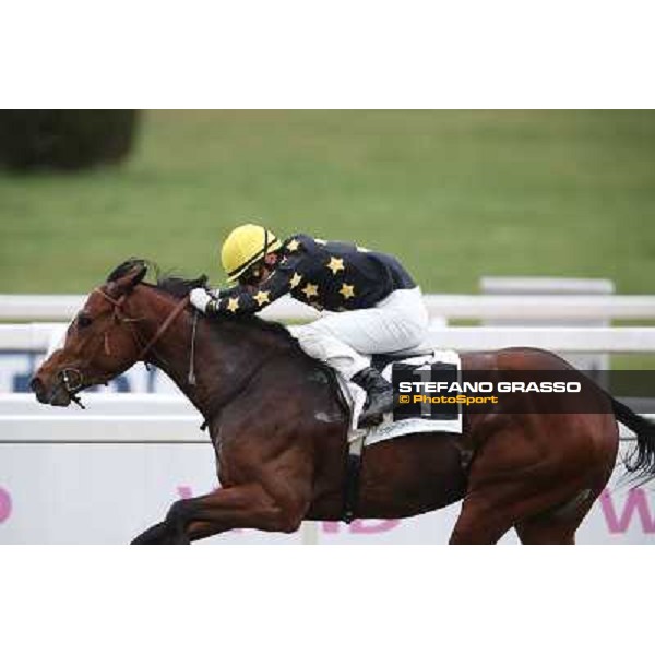 Gabriele Bietolini and Best Tango win the Premio Arconte Rome, Capannelle racecourse, 10th march 2013 ph.Stefano Grasso