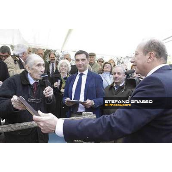 I festeggiamenti in onore del Generale Piero D\'Inzeo per i suoi 90 anni presso la Società Ippica Romana. Roma, 10 marzo 2013 ph.Stefano Grasso