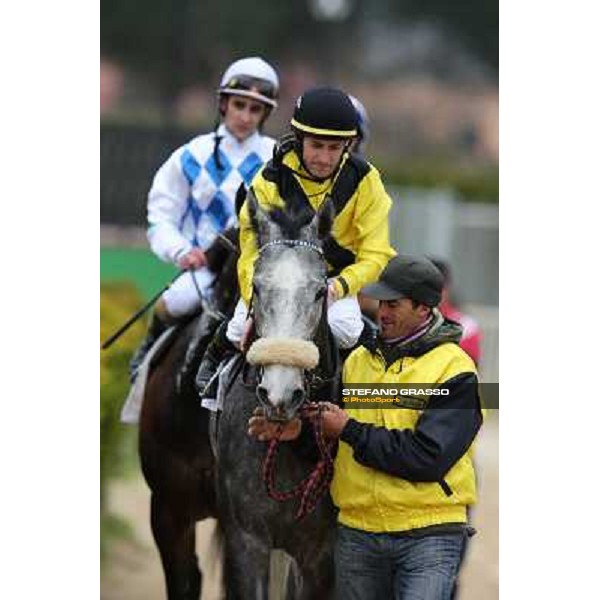Mirco Demuro on Chiara Wells after winning the Premio Don II Roma - Capannelle racecourse, 17th march 2013 ph.Stefano Grasso