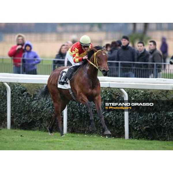 Luca Maniezzi on Clorofilla wins the Premio Sinni Roma - Capannelle racecourse, 17th march 2013 ph.Stefano Grasso