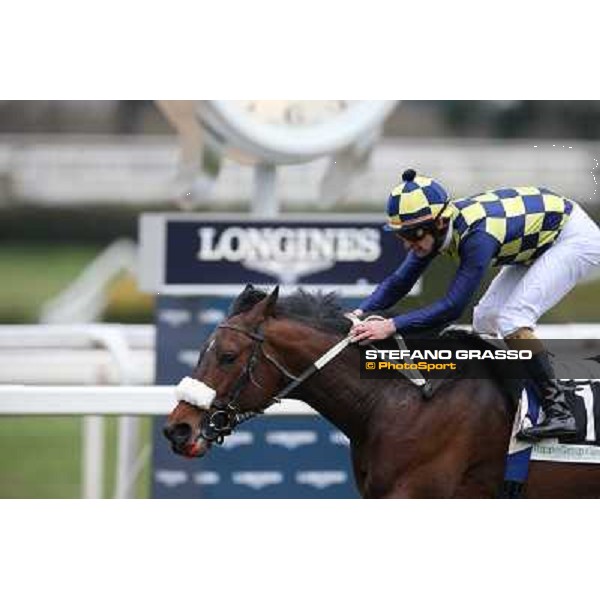 Fabio Branca and Celticus win the Premio Federico Smith Roma - Capannelle racecourse, 17th march 2013 ph.Stefano Grasso
