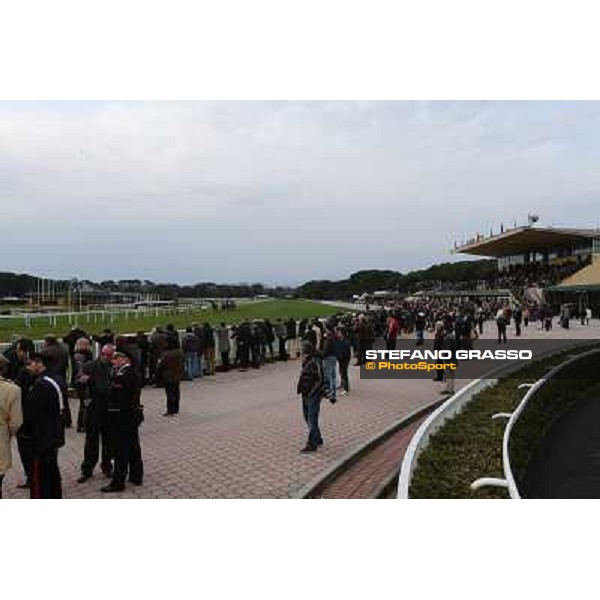 The crowd at the 123° Premio Pisa Pisa, San Rossore racecourse,24th march 2013 ph.Stefano Grasso
