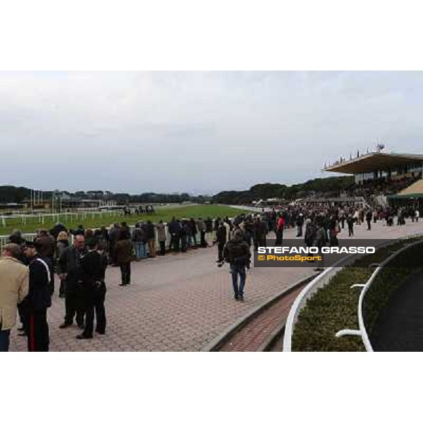 The crowd at the 123° Premio Pisa Pisa, San Rossore racecourse,24th march 2013 ph.Stefano Grasso