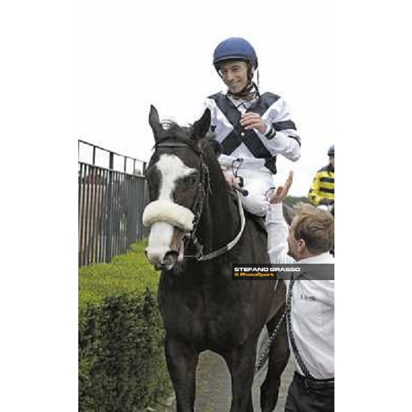Vedelago and Mario Esposito win the Premio Gentlewave Rome - Capannelle racecourse,1st april 2013 ph.Stefano Grasso