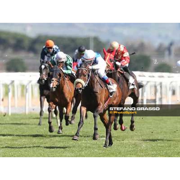 Maurizio Pasquale on Valvibrata wins the Premio The Minstrel Rome - Capannelle racecourse,7th april 2013 ph.Stefano Grasso