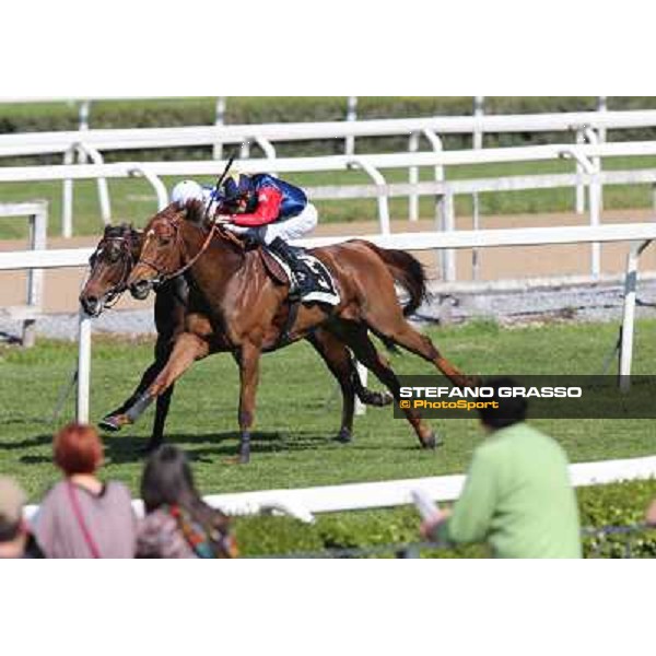 Mario Esposito on Scixerboa goes to win the Premio UNPCPS beating Andrea Mezzatesta on Siamo di Fano Rome - Capannelle racecourse,14th april 2013 ph.Stefano Grasso