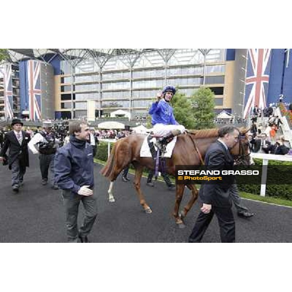 Kevin Manning and Dawn Approach win the St.James\'s Palace Stakes Ascot - Royal Ascot,18th june 2013 ph.Stefano Grasso