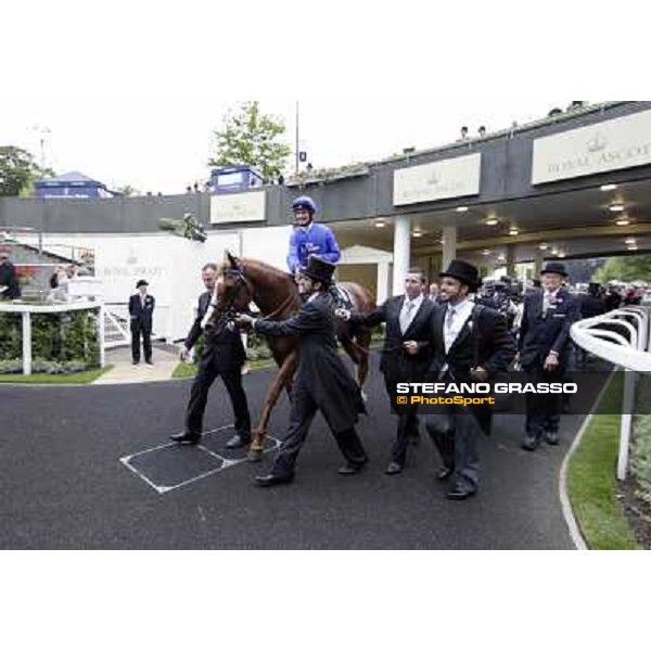 Kevin Manning and Dawn Approach win the St.James\'s Palace Stakes Ascot - Royal Ascot,18th june 2013 ph.Stefano Grasso