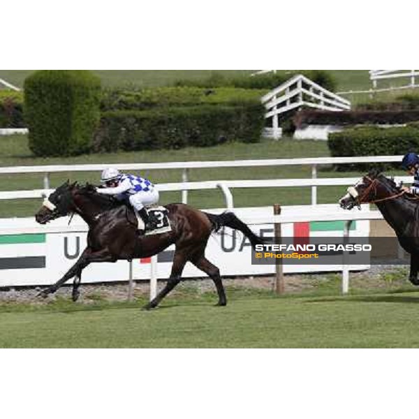 Carlo Fiocchi and Principe Adepto go to win the Premio Festuca beating Vedelago Rome,Capannelle racecourse,8th sept.2013 ph.Stefano Grasso