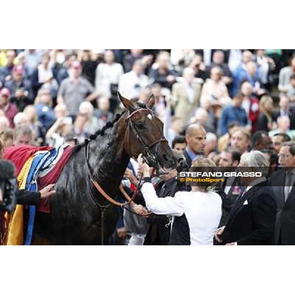 Thierry Jarnet and Treve win the Qatar Prix de l\'Arc de Triomphe Paris,Longchamp racecourse,6th oct,2013 ph.Stefano Grasso