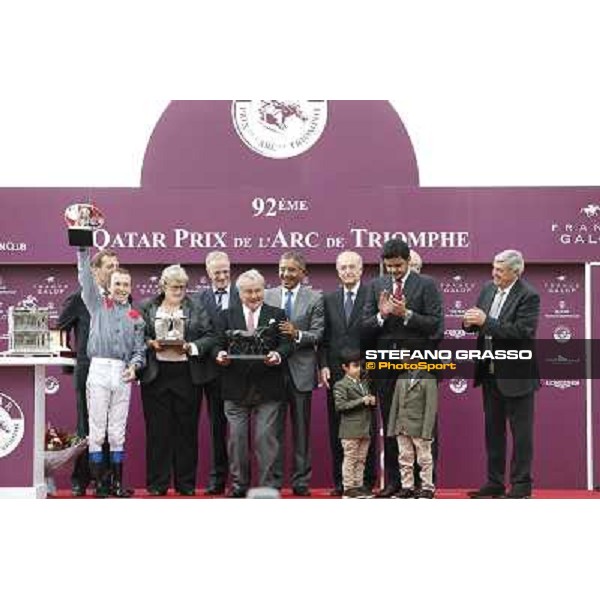 Thierry Jarnet and Treve win the Qatar Prix de l\'Arc de Triomphe Paris,Longchamp racecourse,6th oct,2013 ph.Stefano Grasso