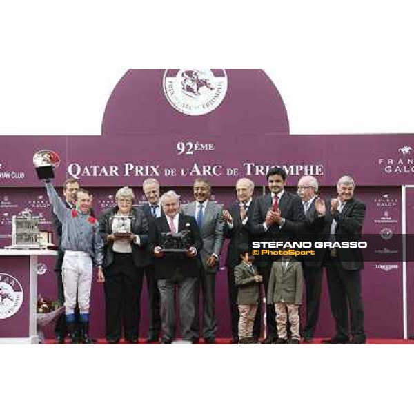 Thierry Jarnet and Treve win the Qatar Prix de l\'Arc de Triomphe Paris,Longchamp racecourse,6th oct,2013 ph.Stefano Grasso