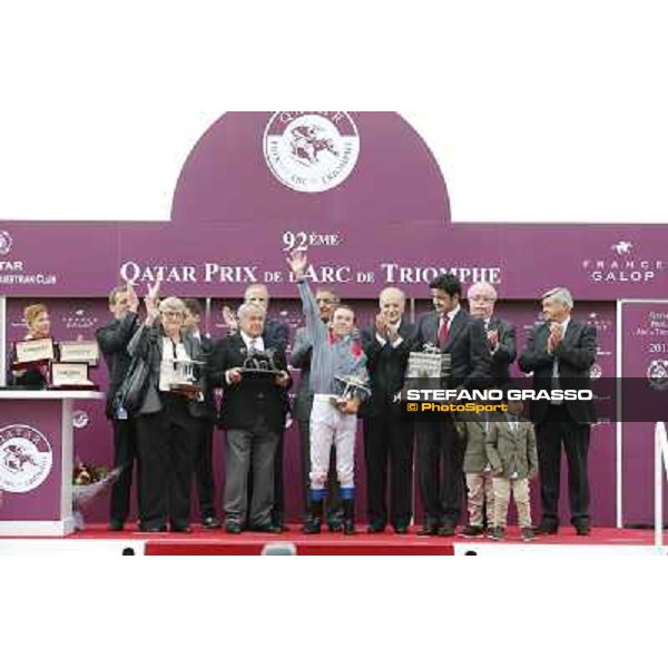 Thierry Jarnet and Treve win the Qatar Prix de l\'Arc de Triomphe Paris,Longchamp racecourse,6th oct,2013 ph.Stefano Grasso