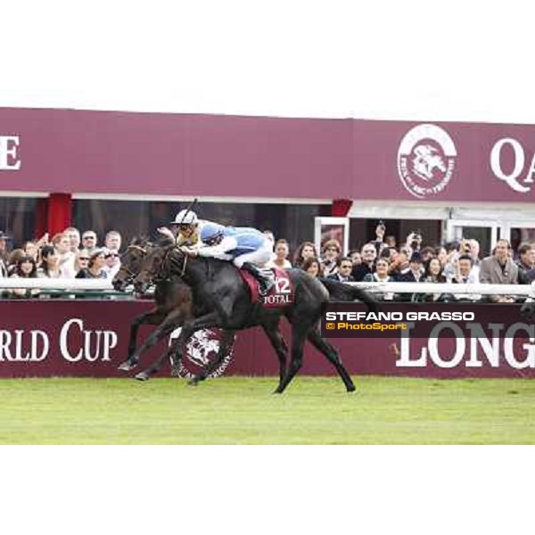F.Prat with Indonesienne wins the Total Prix Marcel Boussac Paris,Longchamp racecourse,6th oct.2013 ph.Stefano Grasso